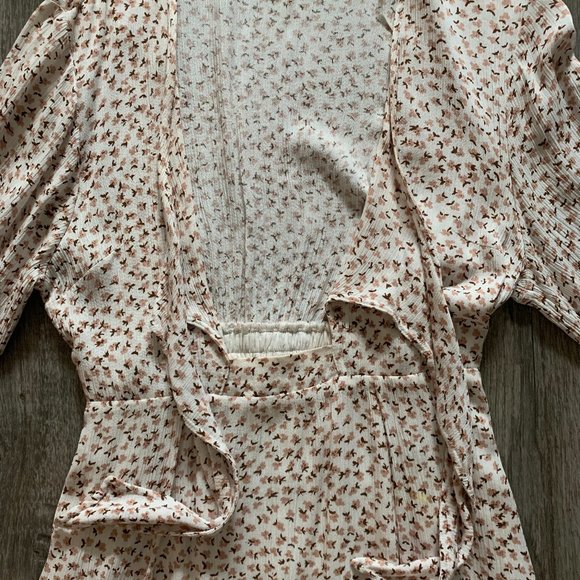 Small Dynamite Sun Dress - Floral Front Tie - Picture 2 of 3